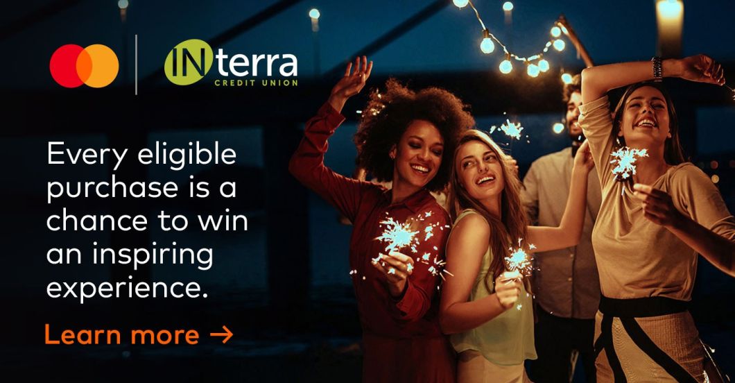 Banner del sitio web de banca en línea MC Holiday Surprises 1440x750